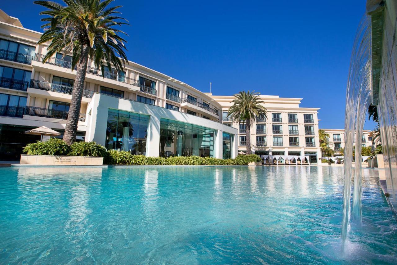 Imperial Hotel Gold Coast Exterior foto The pool at the InterContinental Sanctuary Cove Resort