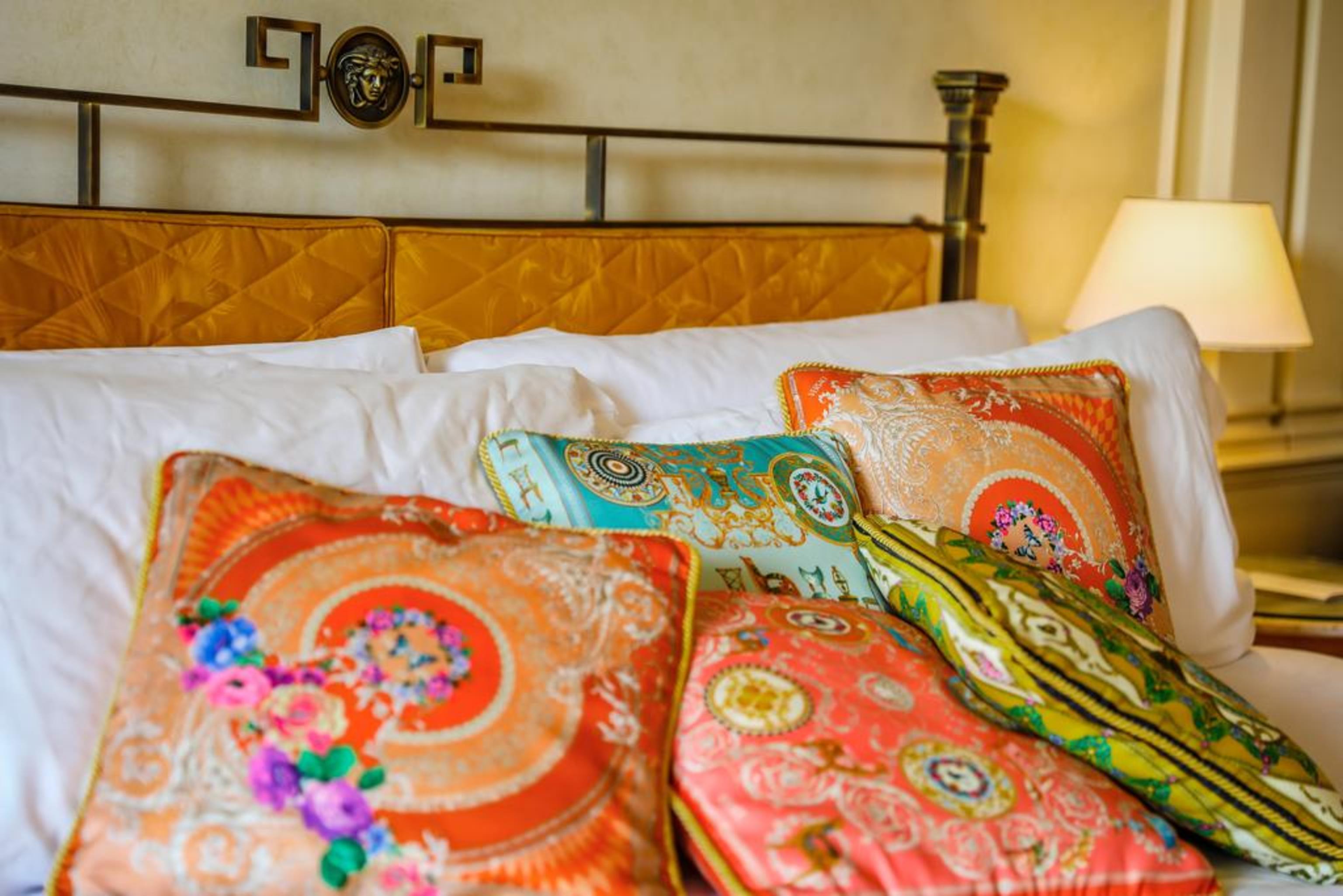 Imperial Hotel Gold Coast Exterior foto Silk cushions